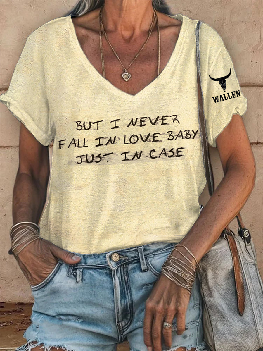Camiseta de cuello en V "Just In Case" de música country para mujer